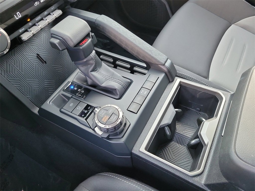 Used 2025 Toyota Tacoma TRD Off-Road image 13