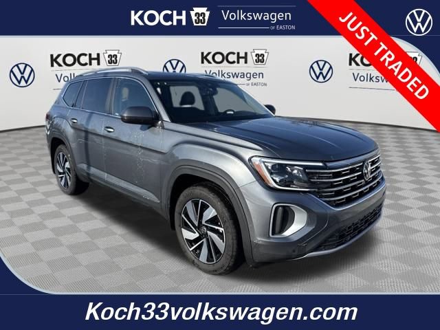 Used 2025 Volkswagen Atlas SEL image 1