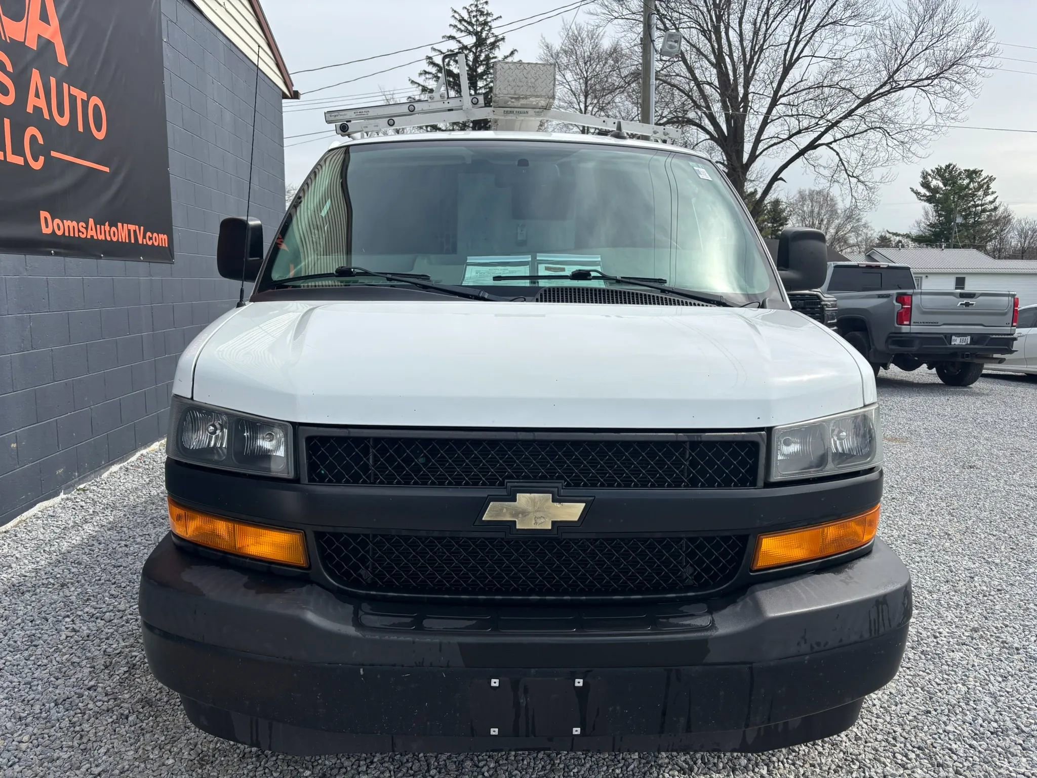 Used 2020 Chevrolet Express 2500 w/ Driver Convenience Package image 10