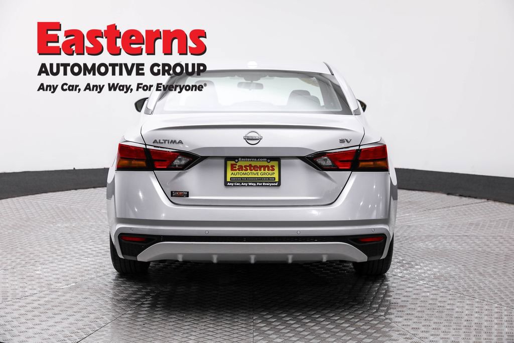 Used 2024 Nissan Altima 2.5 SV image 6
