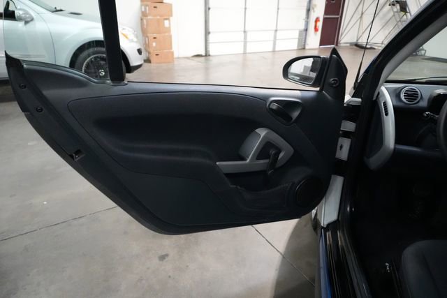 Used 2015 smart fortwo pure image 10