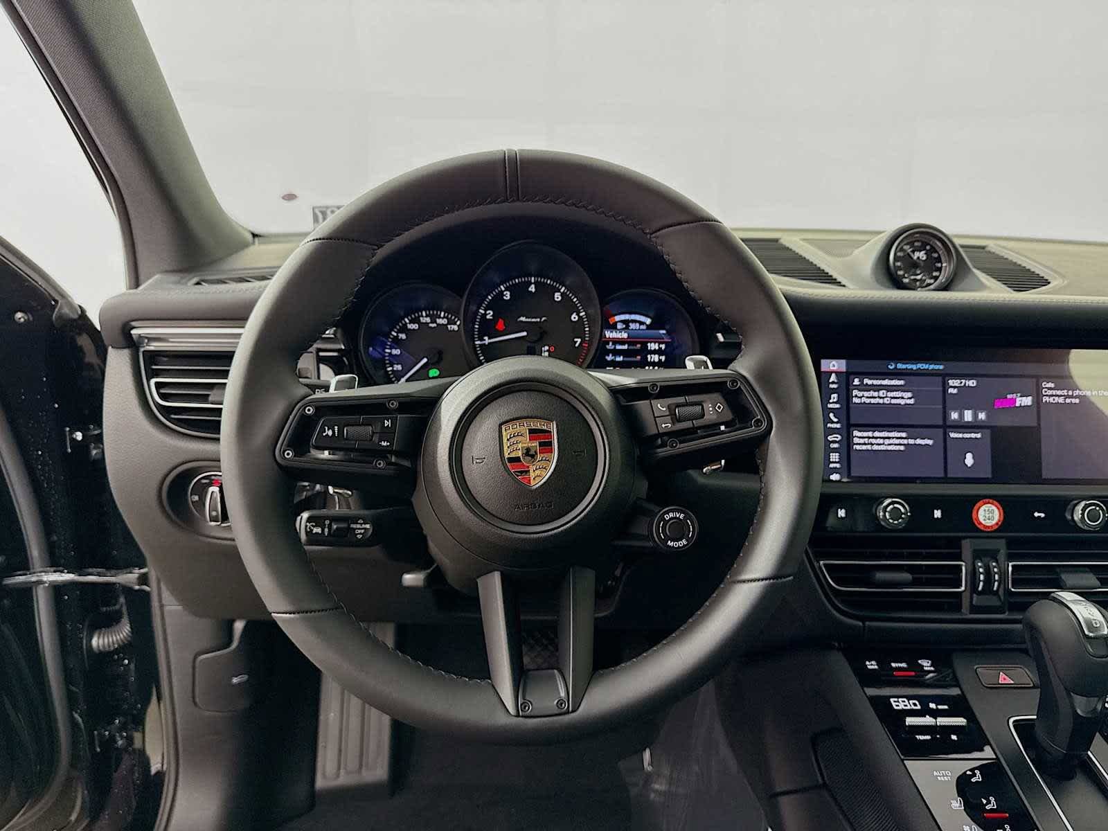 New 2025 Porsche Macan AWD/4WD image 12