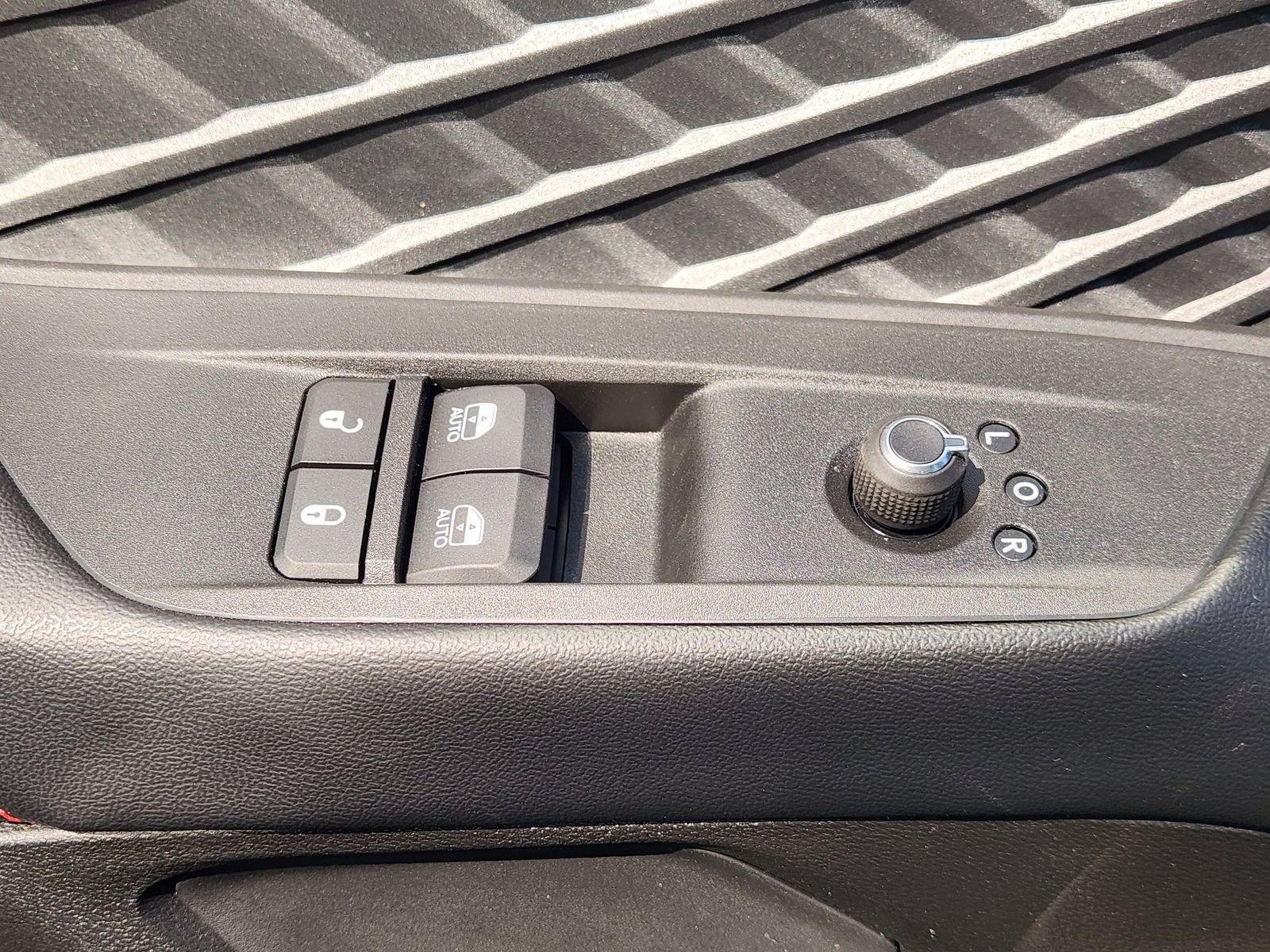 Used 2025 Dodge Charger R/T w/ Quick Order Package 25M R/T image 24