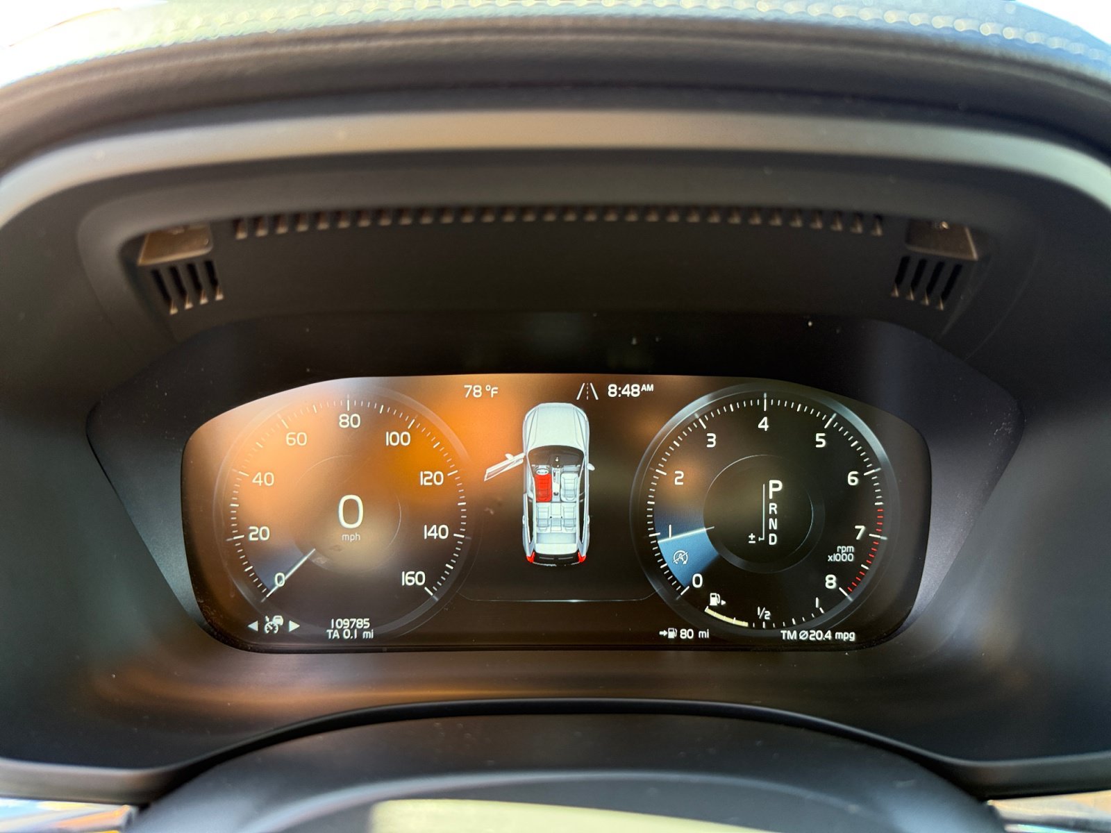 Used 2018 Volvo XC60 T6 Inscription w/ Convenience Package AWD/4WD image 11
