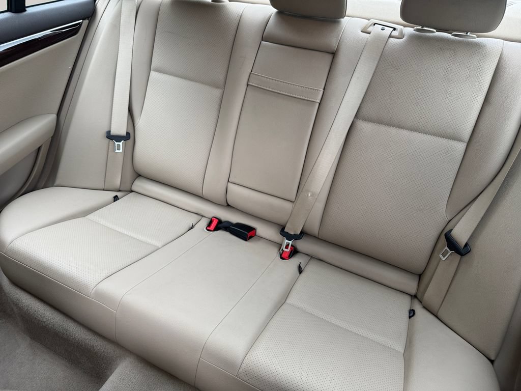 Used 2012 Mercedes-Benz C 300 4MATIC Sedan image 13