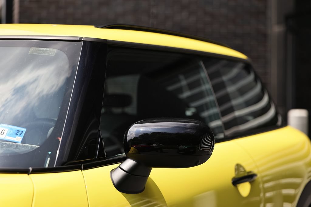 Used 2025 MINI Cooper S FWD image 11