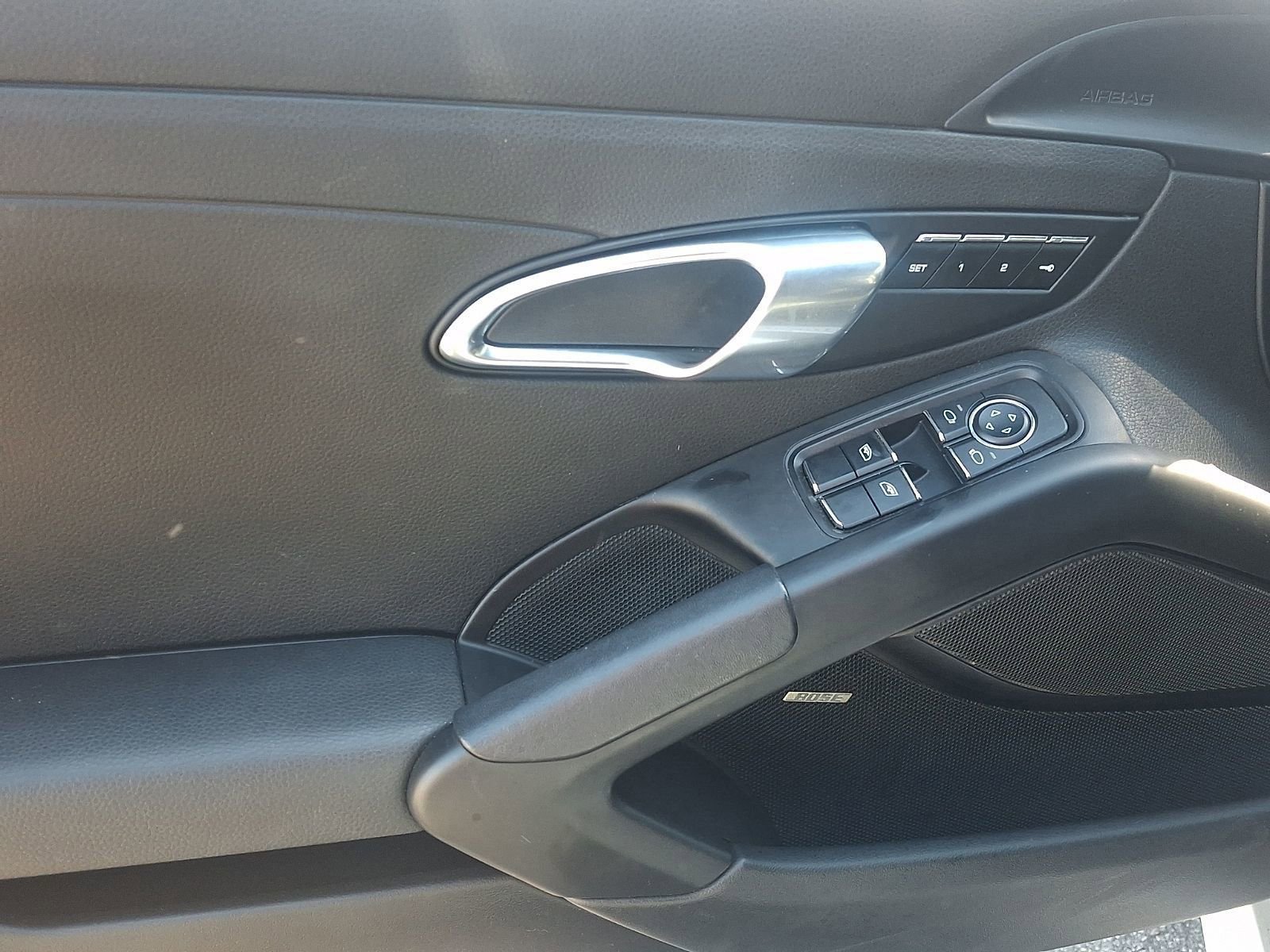 Used 2019 Porsche 718 Boxster RWD image 11