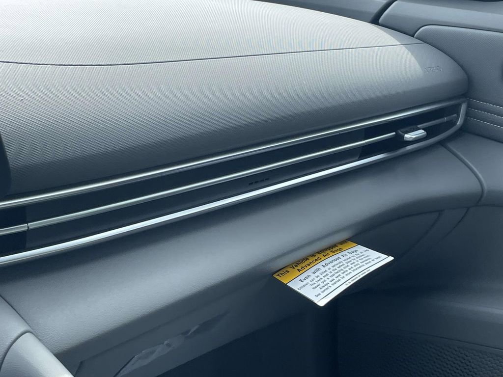 New 2026 Hyundai Elantra Sport FWD image 30