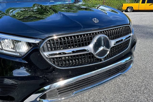 Certified 2025 Mercedes-Benz GLC 300 4MATIC image 6