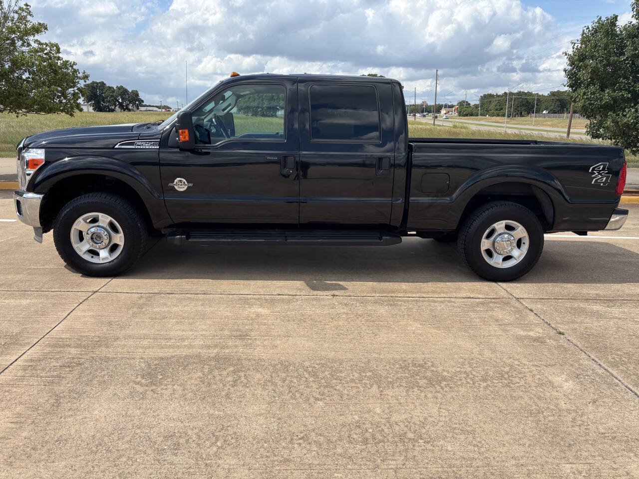 Used 2013 Ford F250 XLT w/ XLT Interior Pkg AWD/4WD image 1