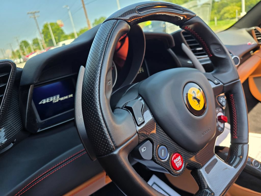 Used 2018 Ferrari 488 Spider RWD image 32