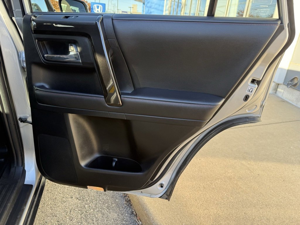 Used 2024 Toyota 4Runner TRD Off-Road image 37