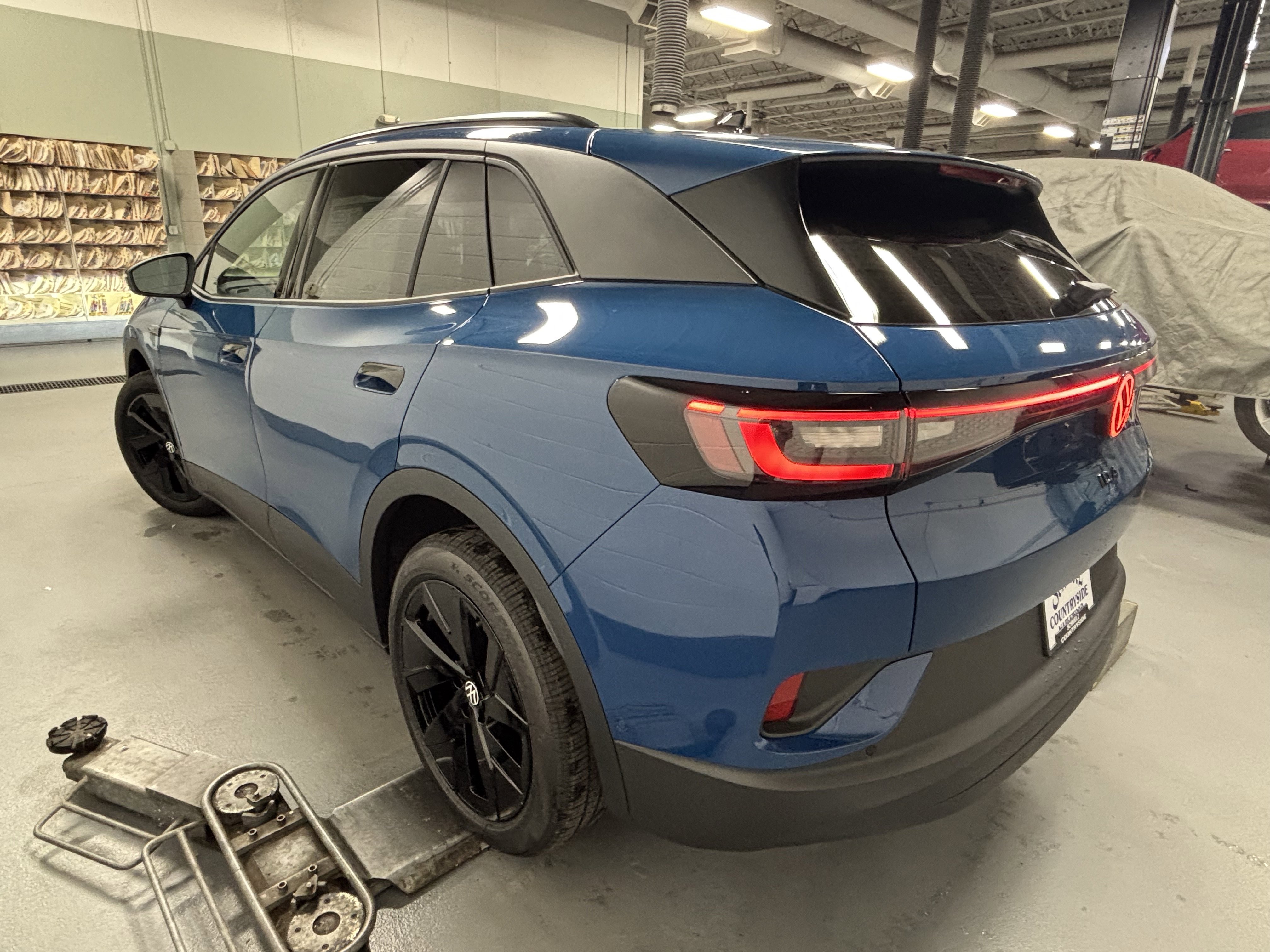 New 2025 Volkswagen ID.4 Pro S AWD/4WD image 9