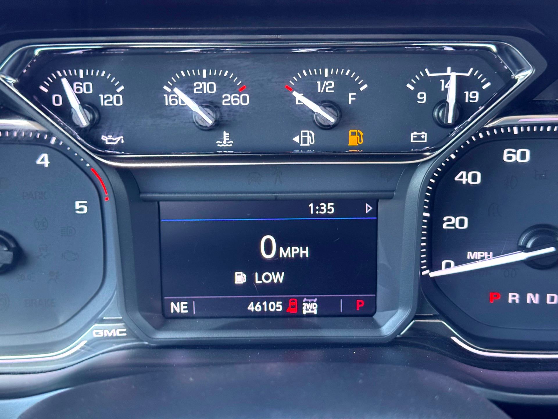 Used 2023 GMC Sierra 2500 SLE w/ SLE Convenience Package image 25