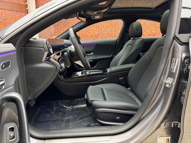 Used 2025 Mercedes-Benz CLA 250 4MATIC image 22