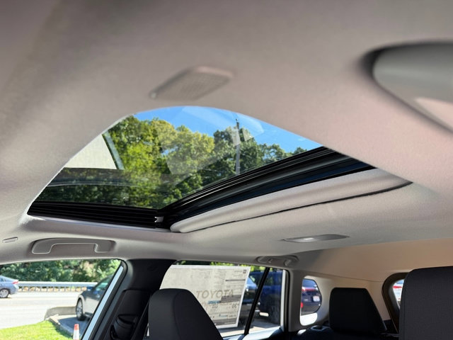 New 2026 Toyota Corolla Cross LE w/ Moonroof Package AWD/4WD image 17