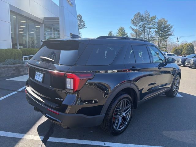 Used 2025 Ford Explorer ST-Line w/ ST-Line Street Pack image 7