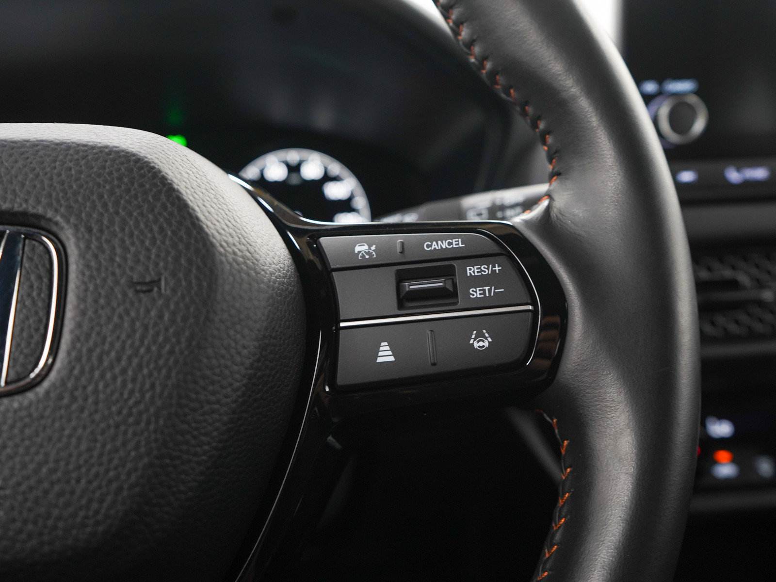 Used 2024 Honda HR-V Sport image 25