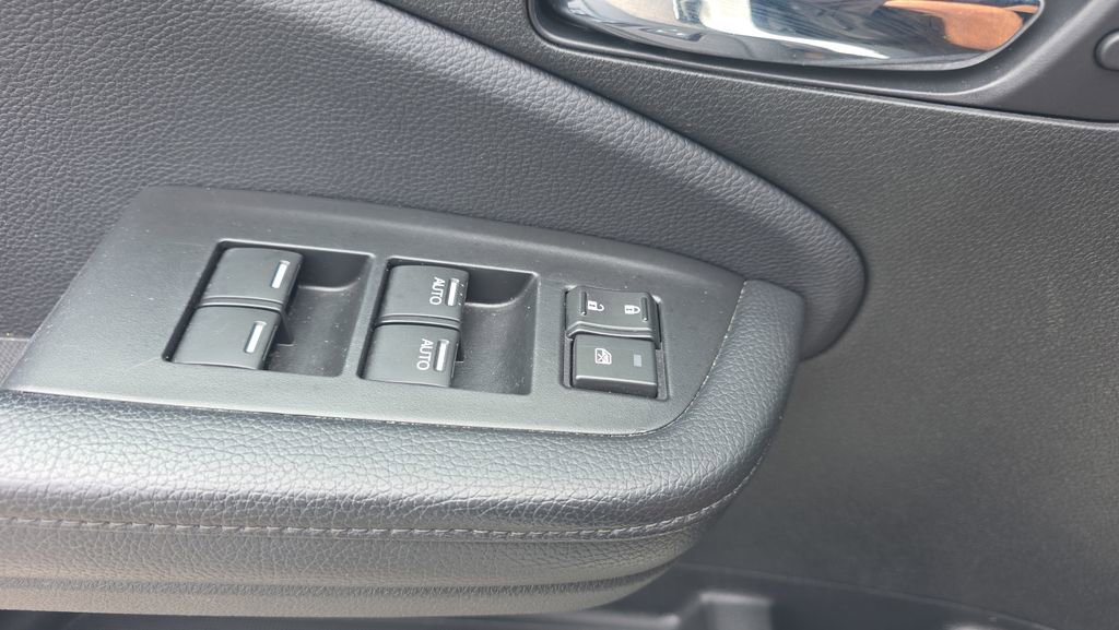 Used 2019 Honda Pilot Touring image 23