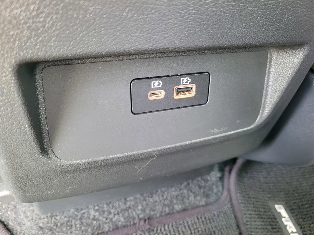 Used 2023 Nissan Frontier SV image 10