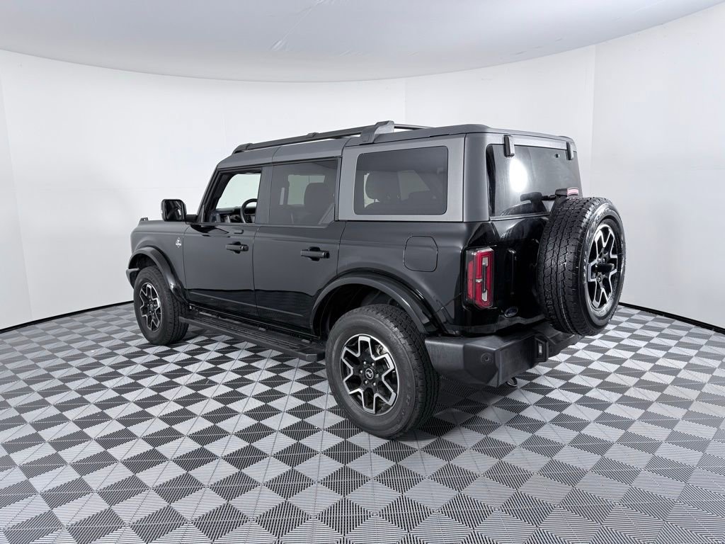 Used 2023 Ford Bronco Outer Banks image 5