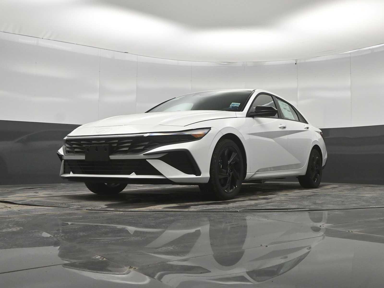 New 2026 Hyundai Elantra SEL Sport FWD image 34