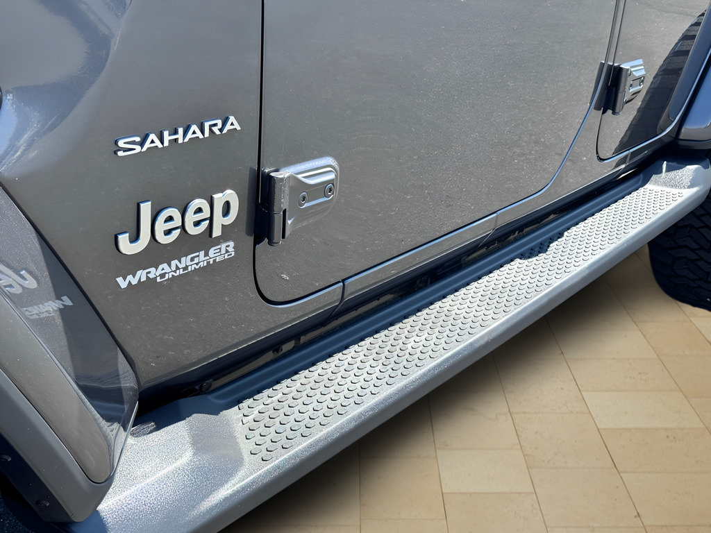 Used 2020 Jeep Wrangler Unlimited Sahara AWD/4WD image 40