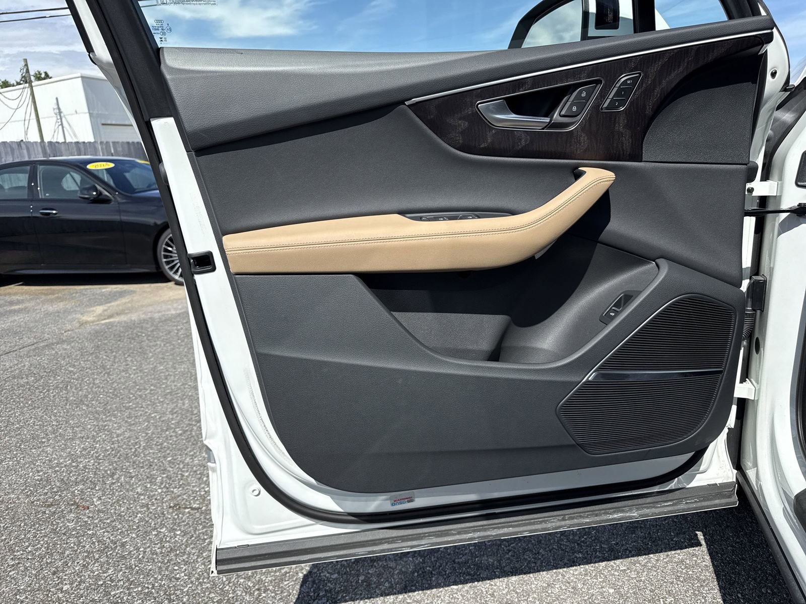 Used 2025 Audi Q7 3.0T Premium Plus image 39
