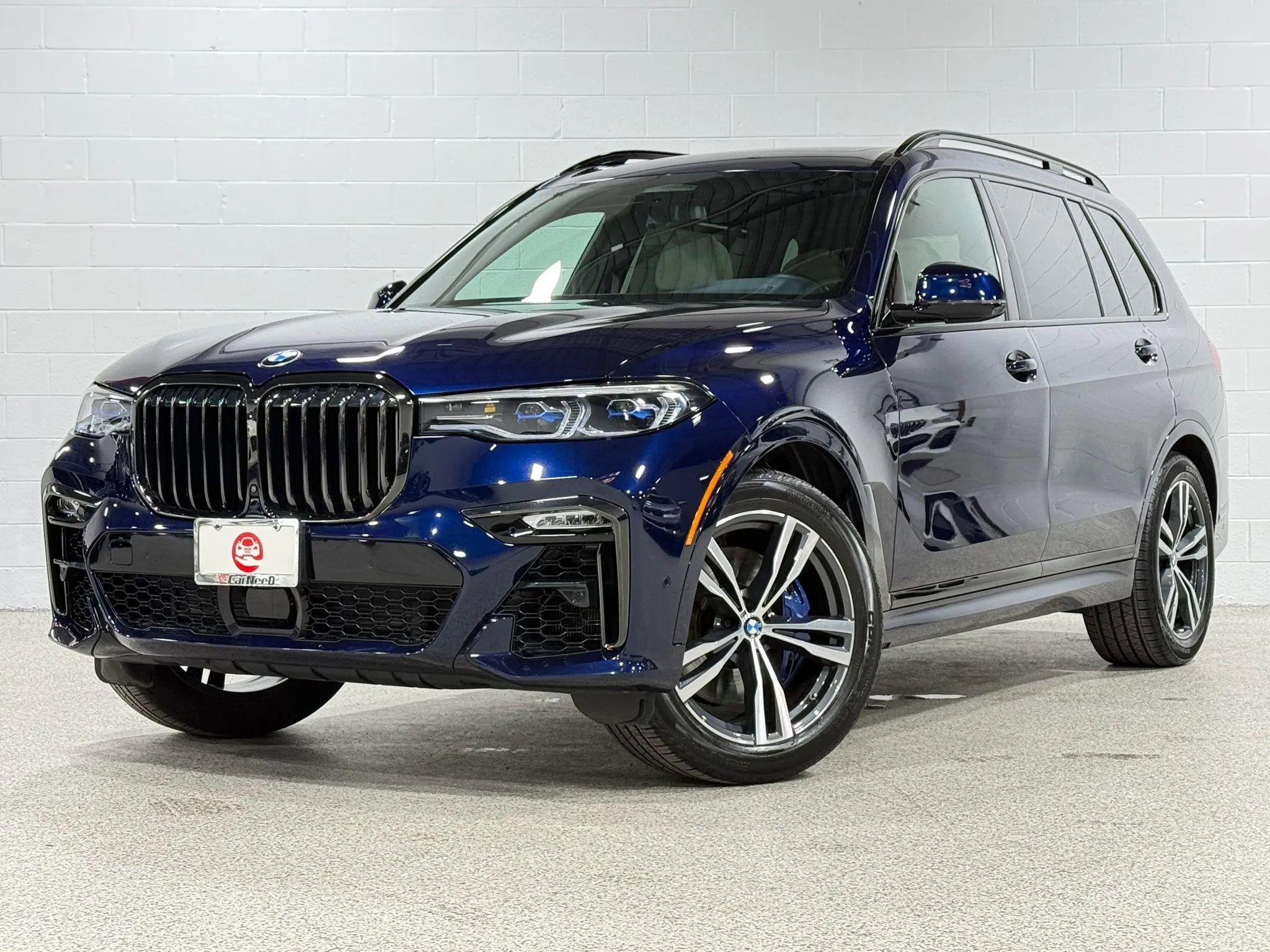 Used 2021 BMW X7 M50i image 2