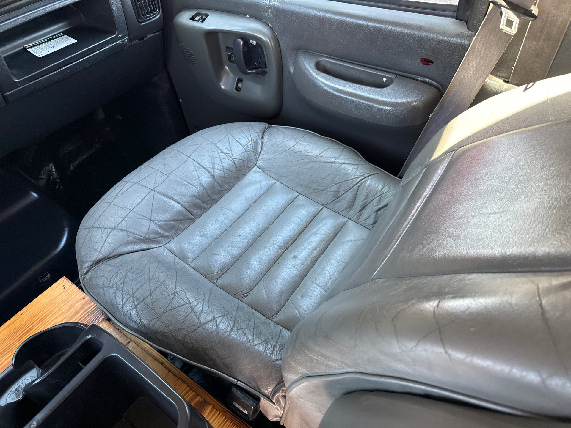 Used 2006 Chevrolet Kodiak C4500 2WD Crew Cab image 14