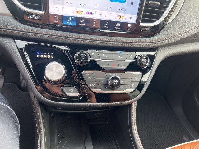 New 2026 Chrysler Pacifica Pinnacle FWD image 24