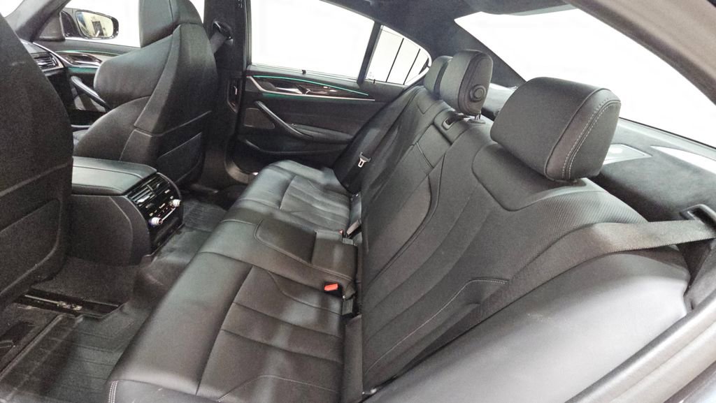 Used 2018 BMW M5 w/ Executive Package image 15
