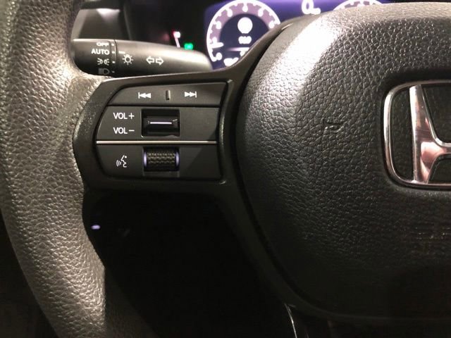 Used 2023 Honda Accord EX image 13