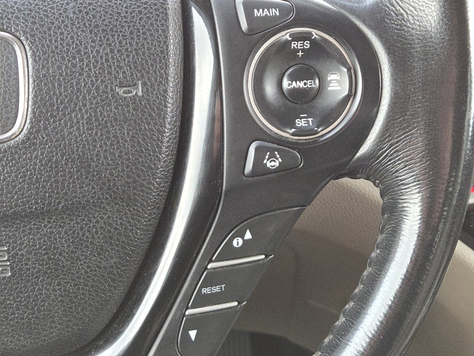 Used 2017 Honda Ridgeline RTL-E image 10