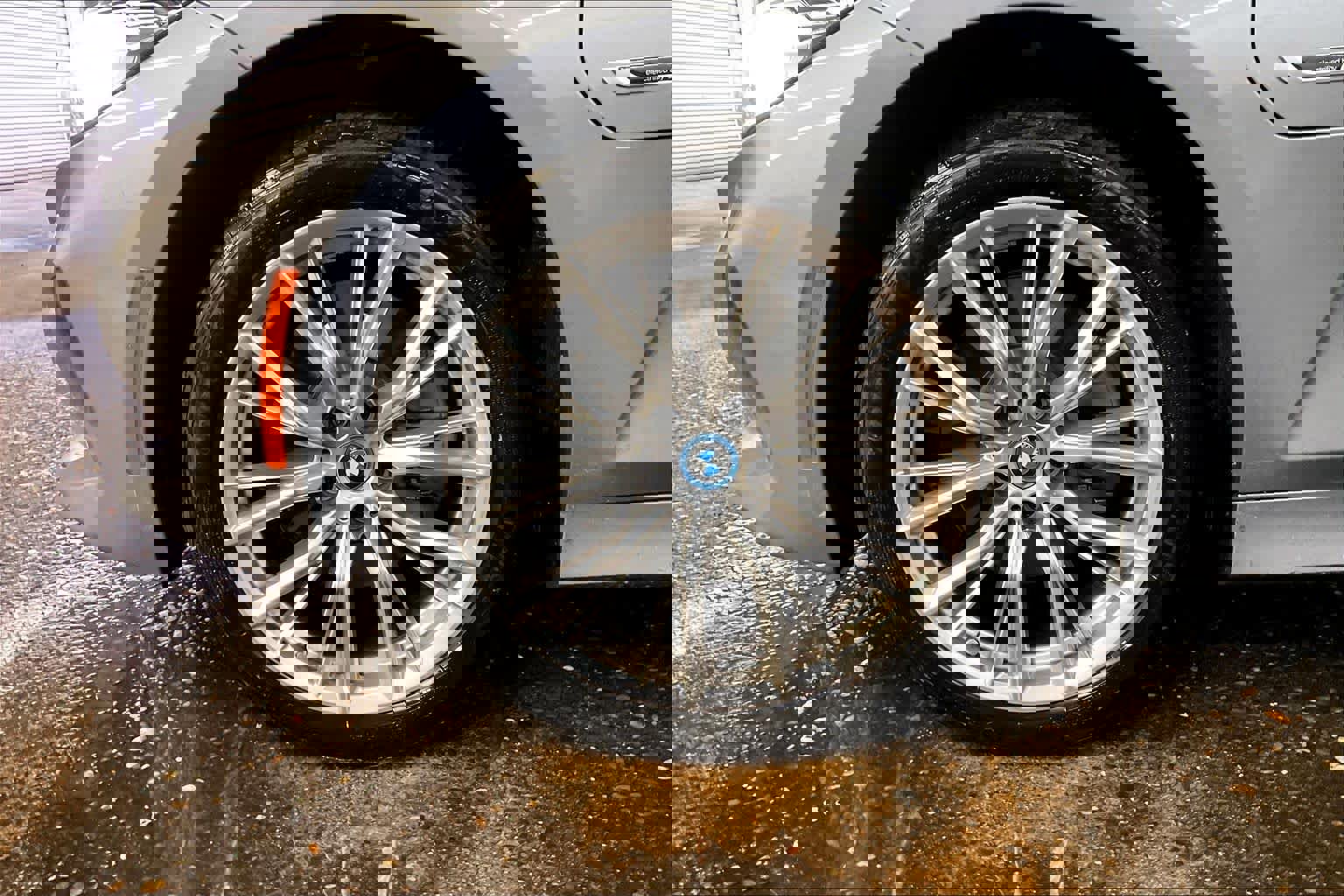 Used 2023 BMW 330e image 12