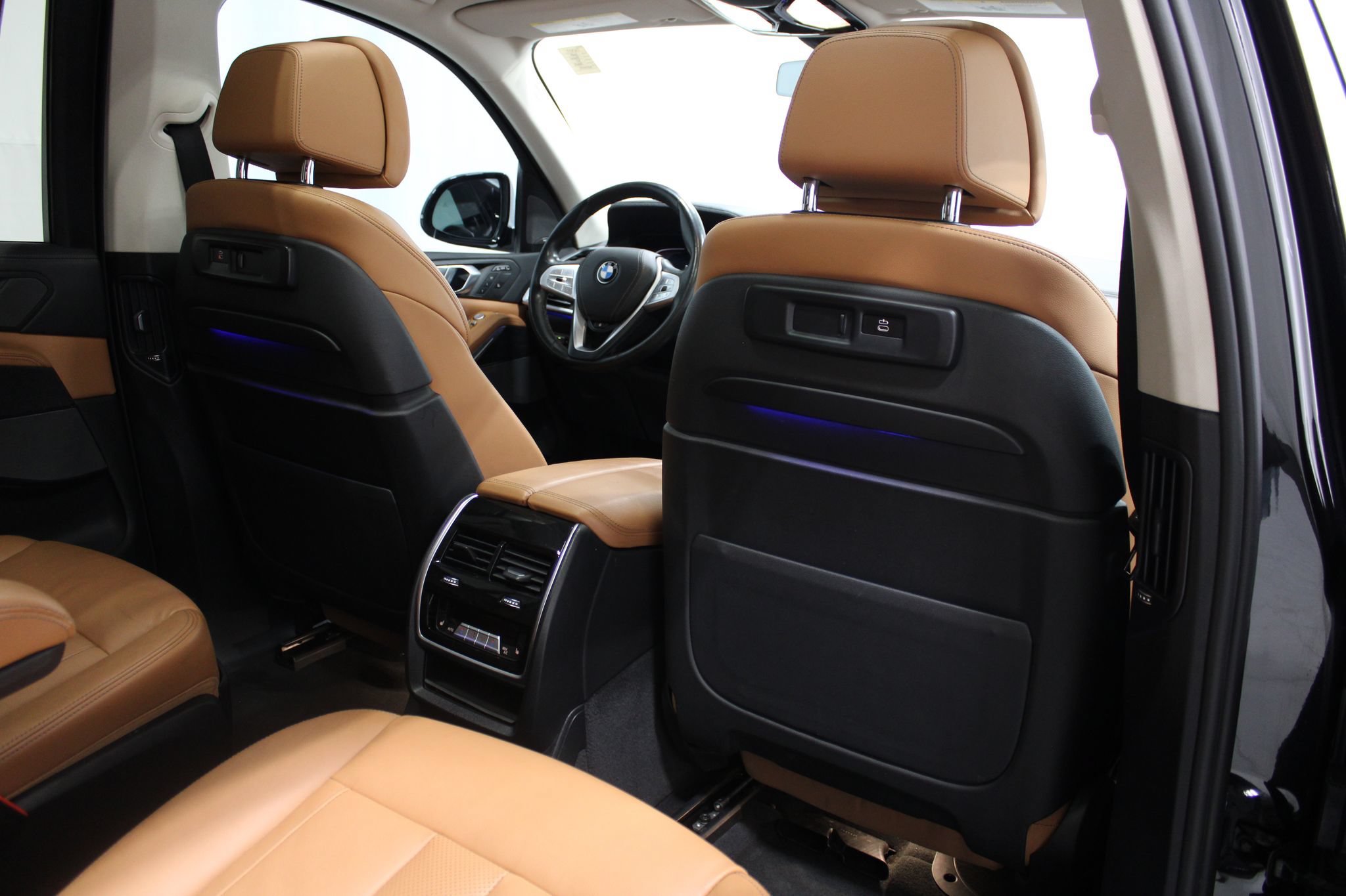 Used 2020 BMW X7 xDrive40i w/ Premium Package AWD/4WD image 26