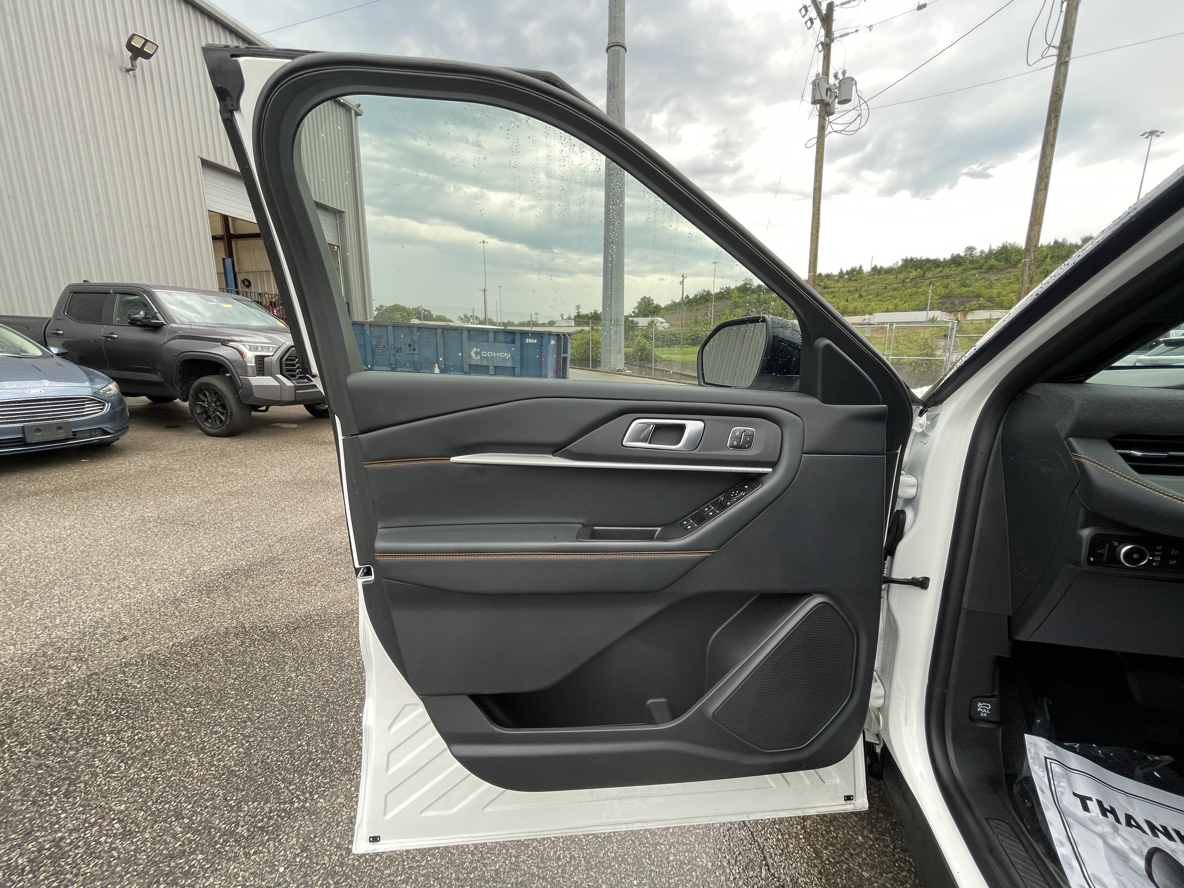 Used 2026 Ford Explorer Tremor w/ Tremor Convenience Package AWD/4WD image 15
