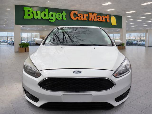 Used 2016 Ford Focus SE w/ Equipment Group 201A FWD image 2