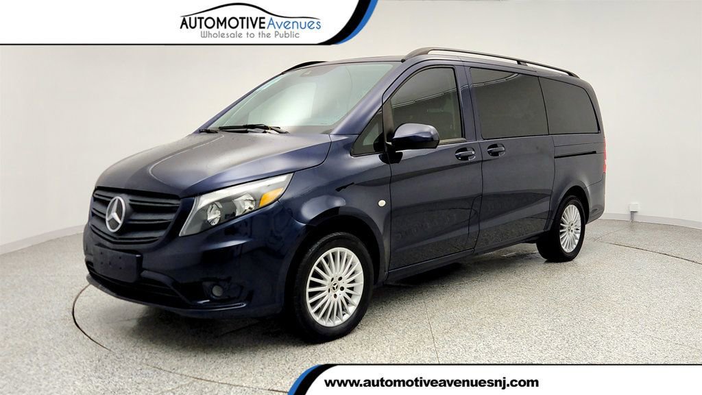 Used 2021 Mercedes-Benz Metris Passenger image 1