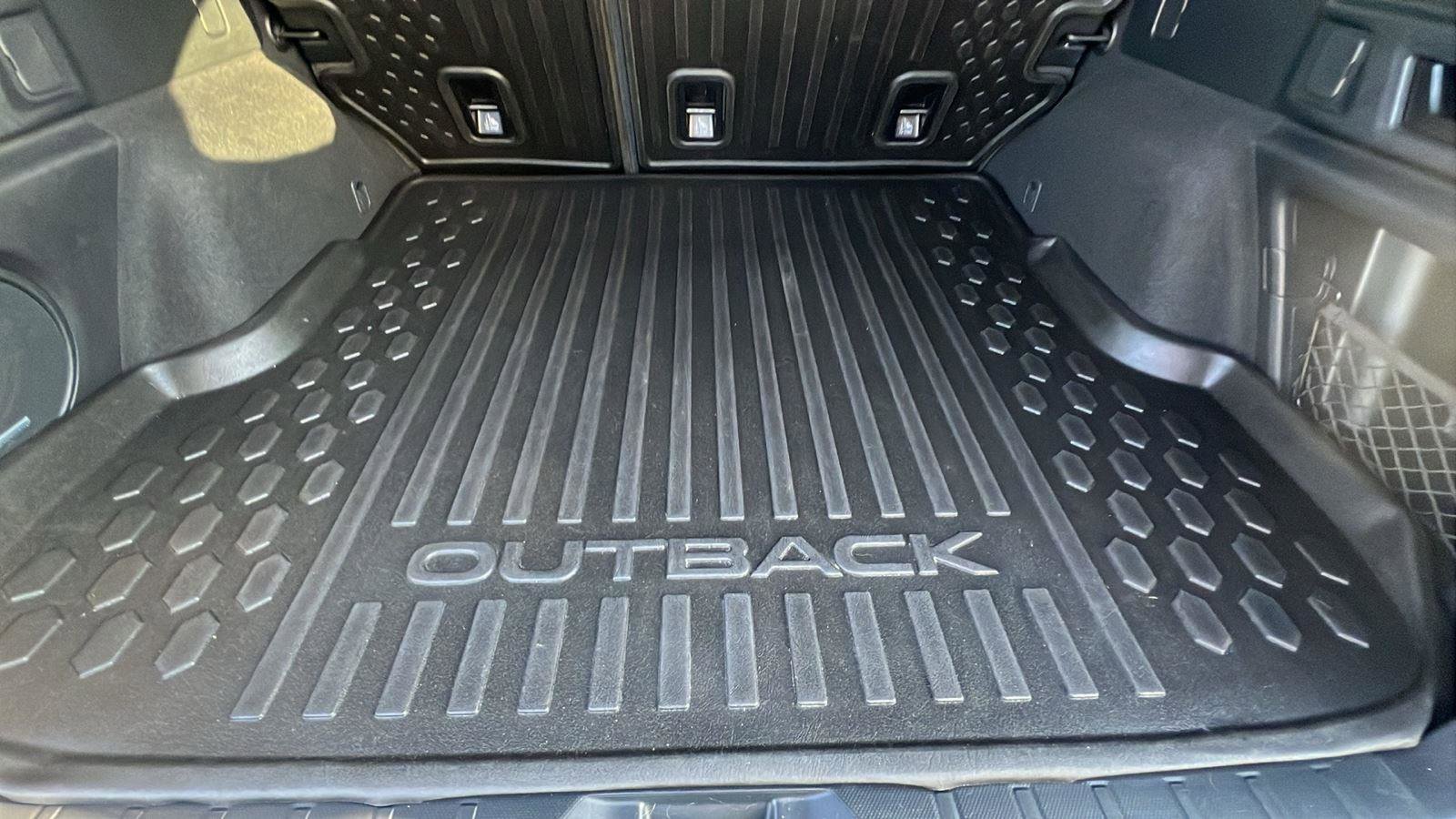 Used 2022 Subaru Outback Limited image 16