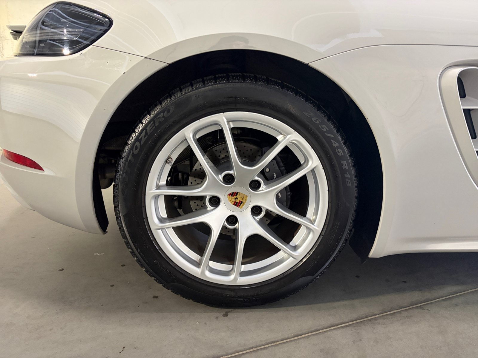 Certified 2024 Porsche 718 Cayman RWD image 21