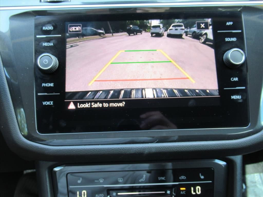 Used 2024 Volkswagen Tiguan SE FWD image 26