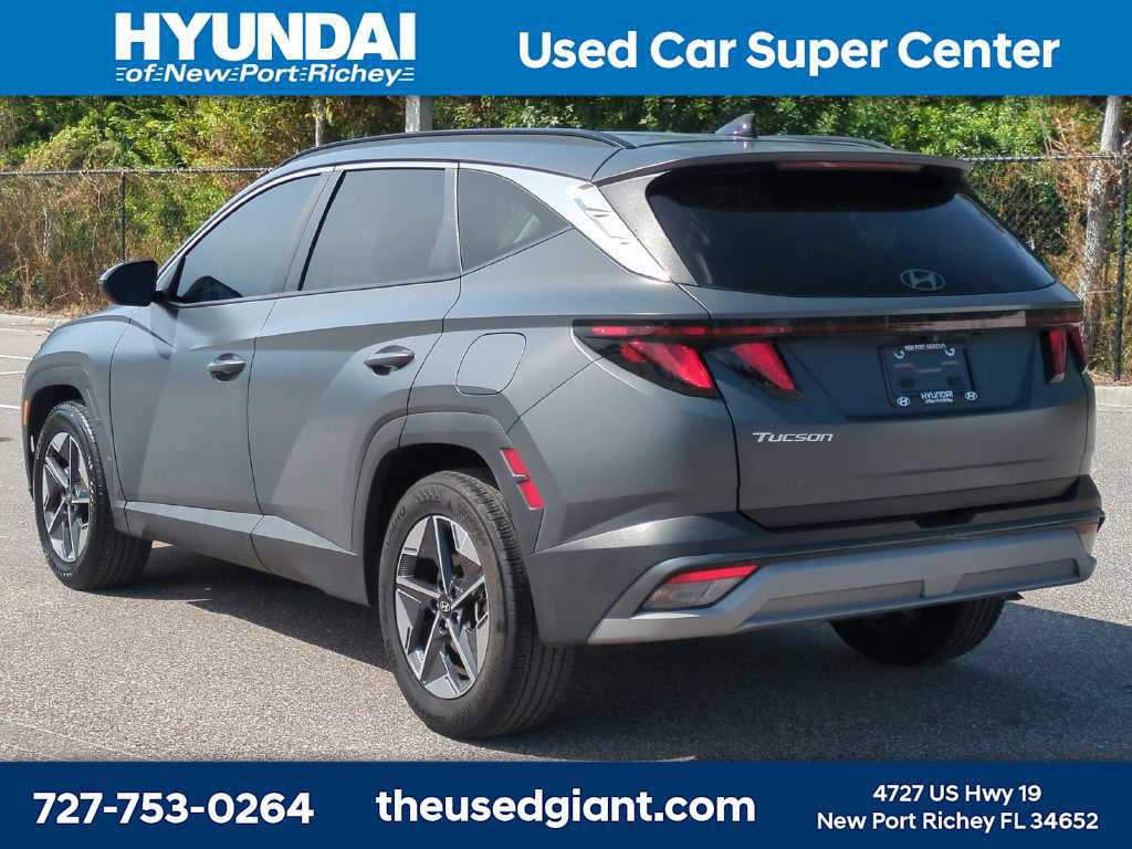 Certified 2025 Hyundai Tucson SEL FWD image 3