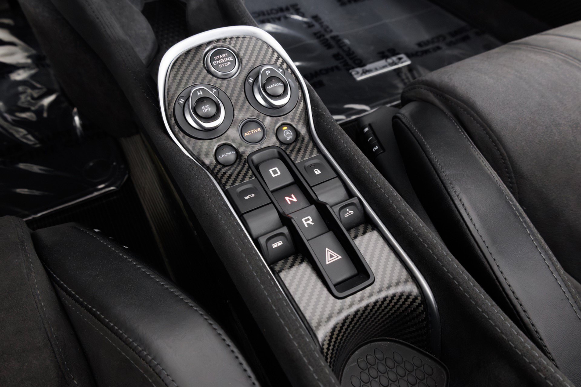 Used 2020 McLaren 600LT Spider RWD image 27