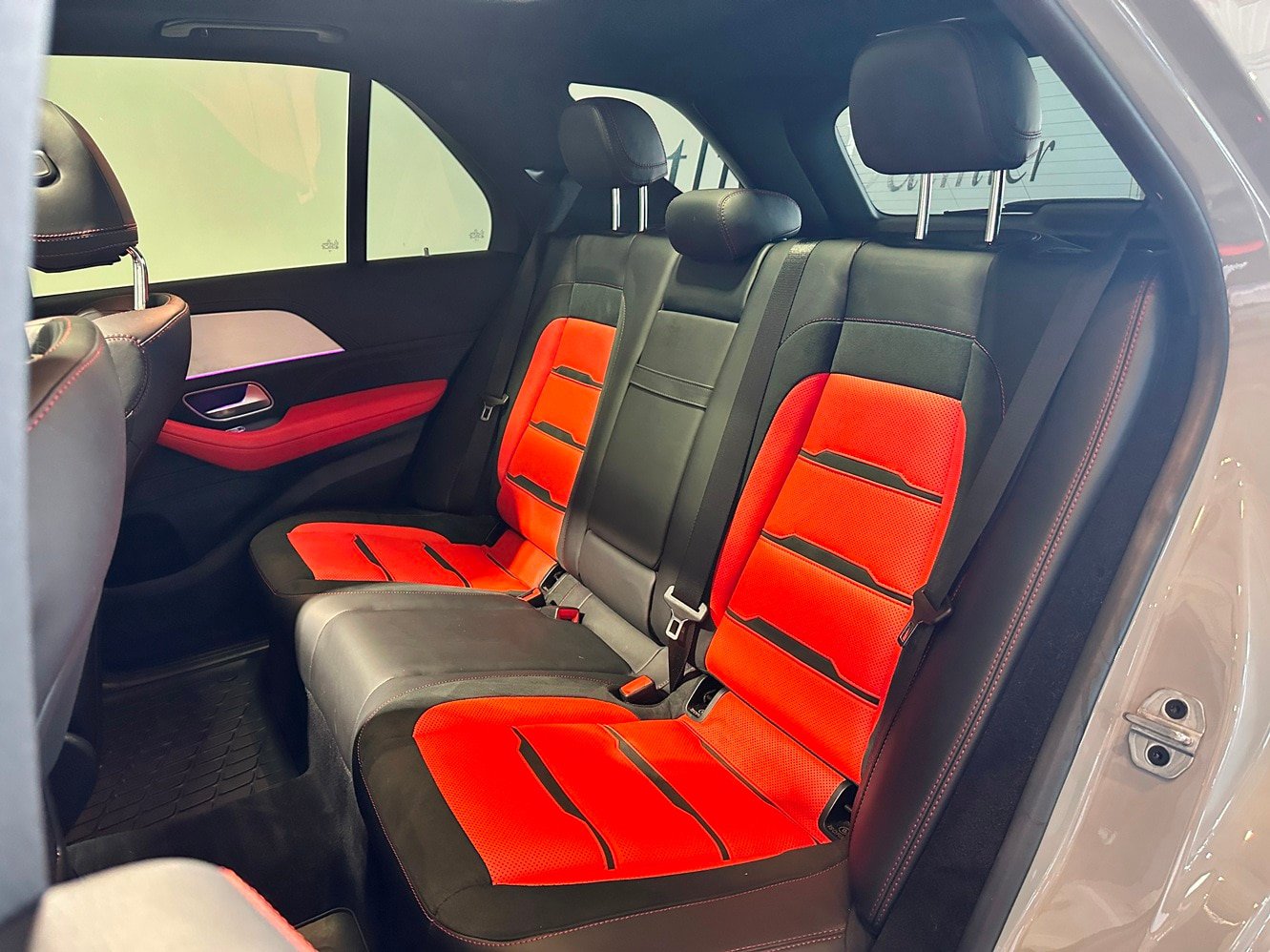 Certified 2024 Mercedes-Benz GLE 53 AMG 4MATIC image 34