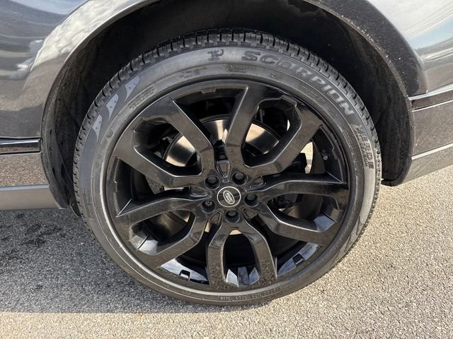 Used 2022 Land Rover Range Rover Westminster Edition image 10