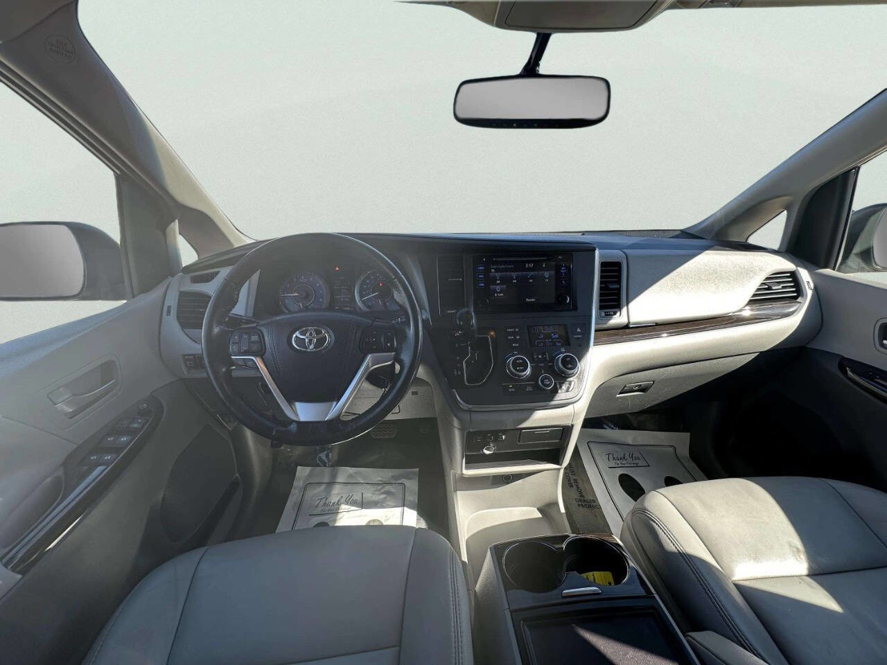 Used 2015 Toyota Sienna XLE image 20