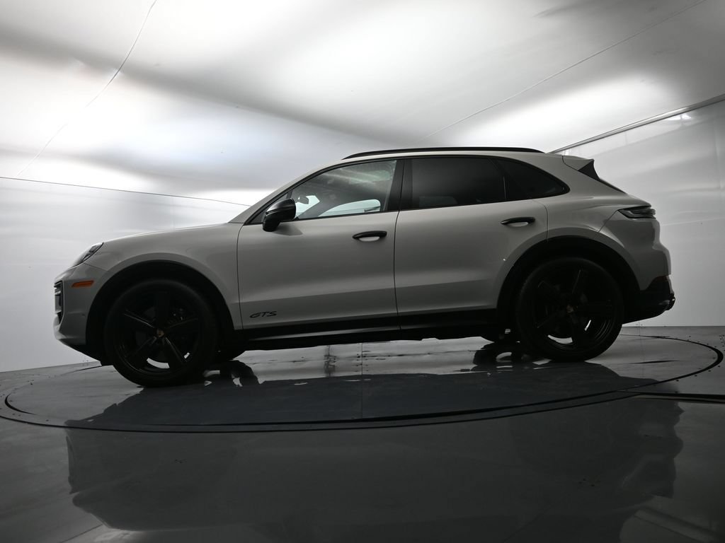 Certified 2026 Porsche Cayenne GTS AWD/4WD image 47