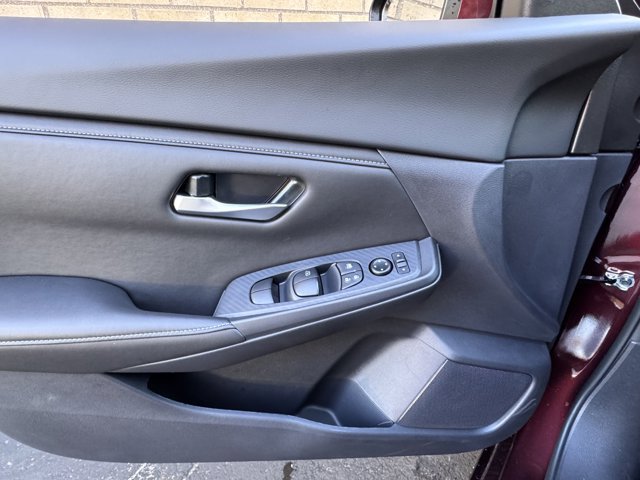 New 2025 Nissan Sentra SV w/ Trunk Package FWD image 22