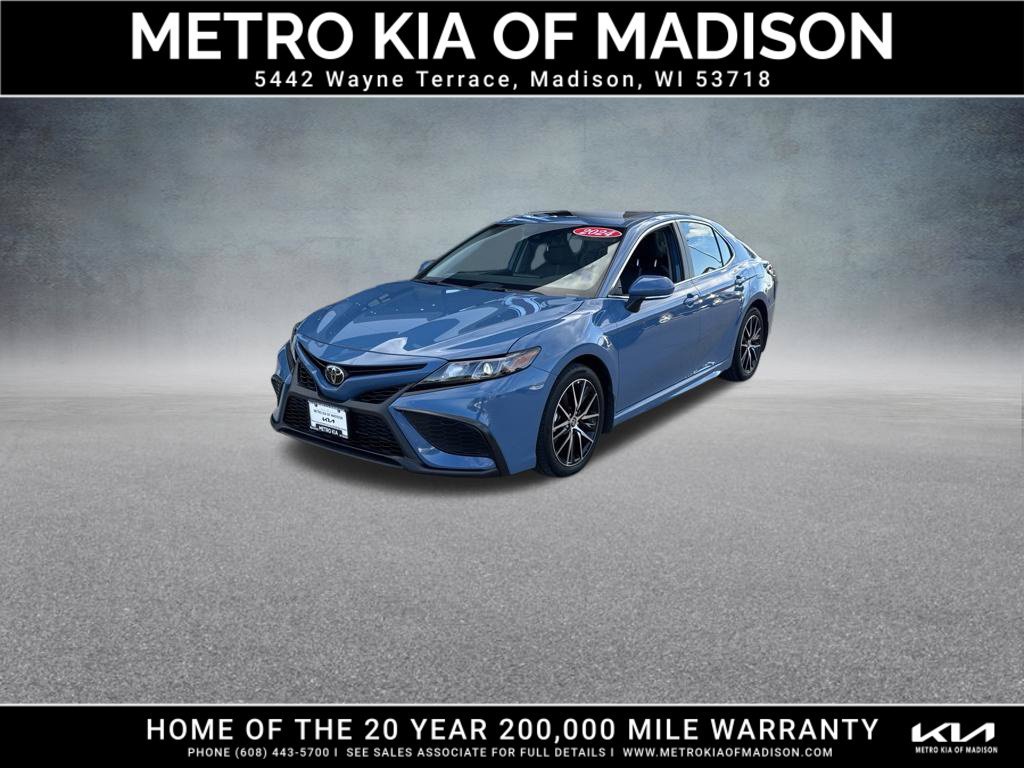 Used 2024 Toyota Camry SE w/ Convenience Package
